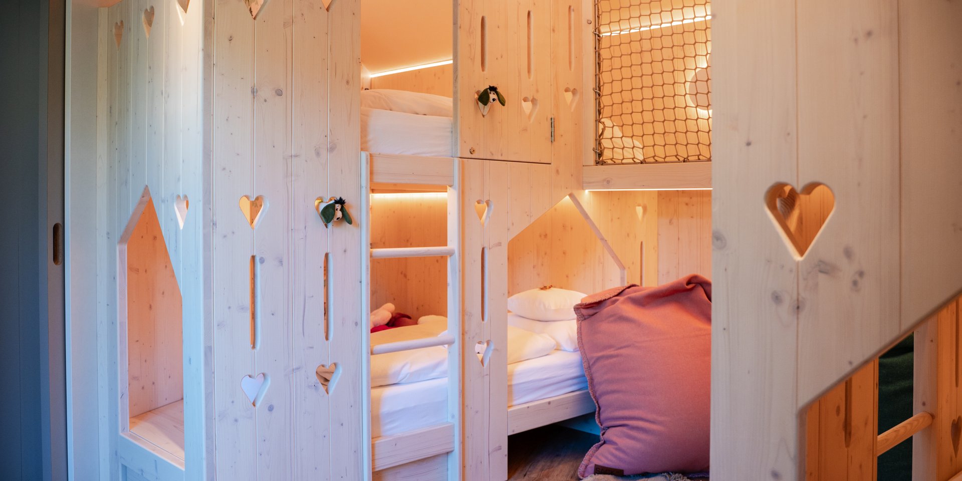 Kletter-Etagenbett in der Schwarzwald-Familiensuite | Vier Jahreszeiten Schluchsee