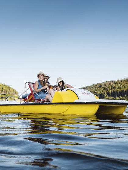 Tretboot_fahren_mit_Picknick_auf_dem_Schluchsee