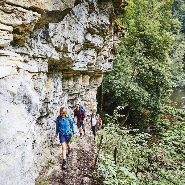 Wandergruppe in der wutachschlucht