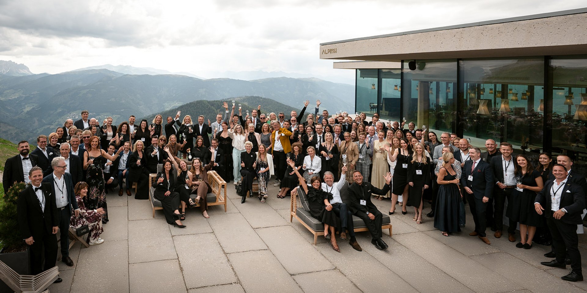 Gruppenbild bei der Verleihung der Wellness Aphrodite 2026