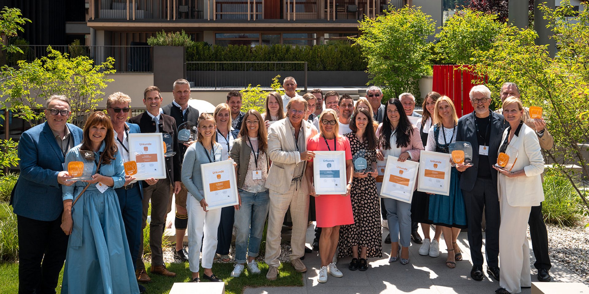 Gruppenaufnahme bei der Wellness Aphrodite Auszeichnung 2026